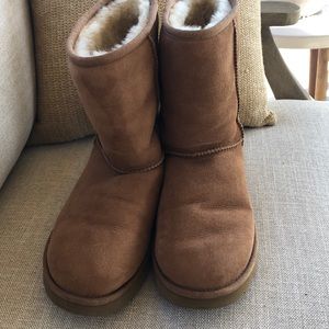 Classic Uggs size 10 NWOT